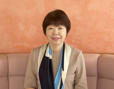 中島 優子