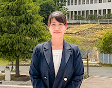 菅野　由美子